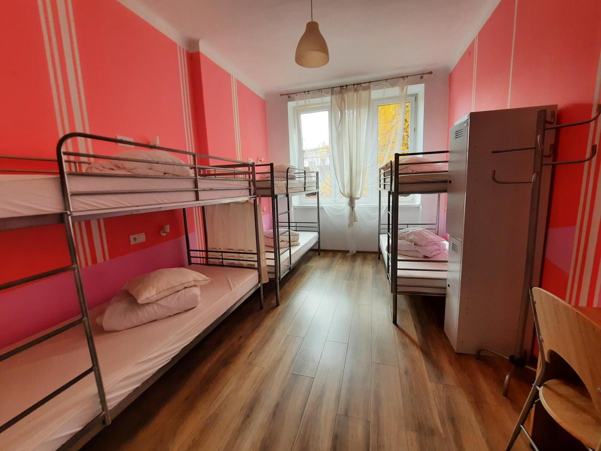 Lorf Hostel&Apartments Krakow Bagian luar foto