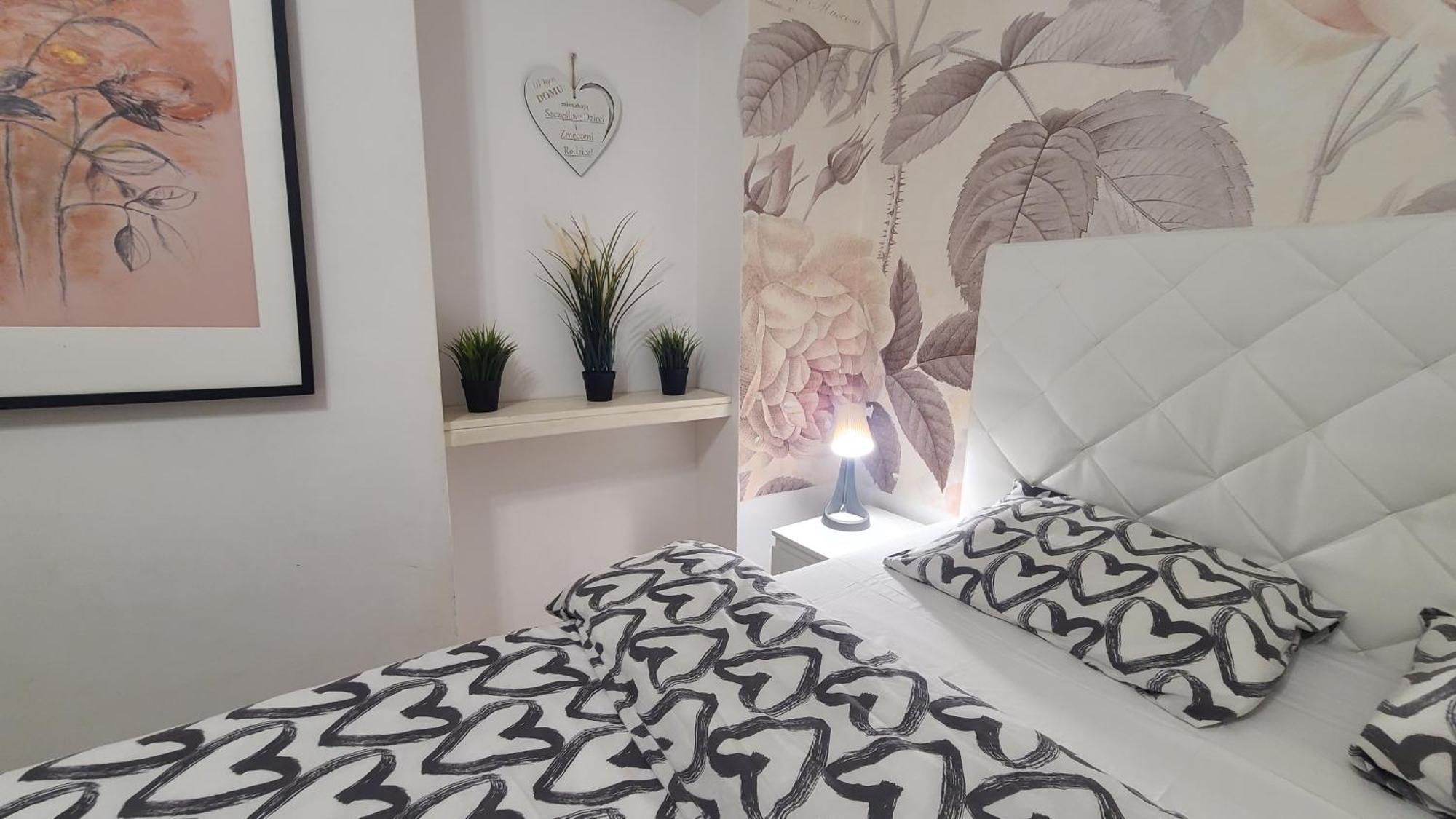 Lorf Hostel&Apartments Krakow Bagian luar foto