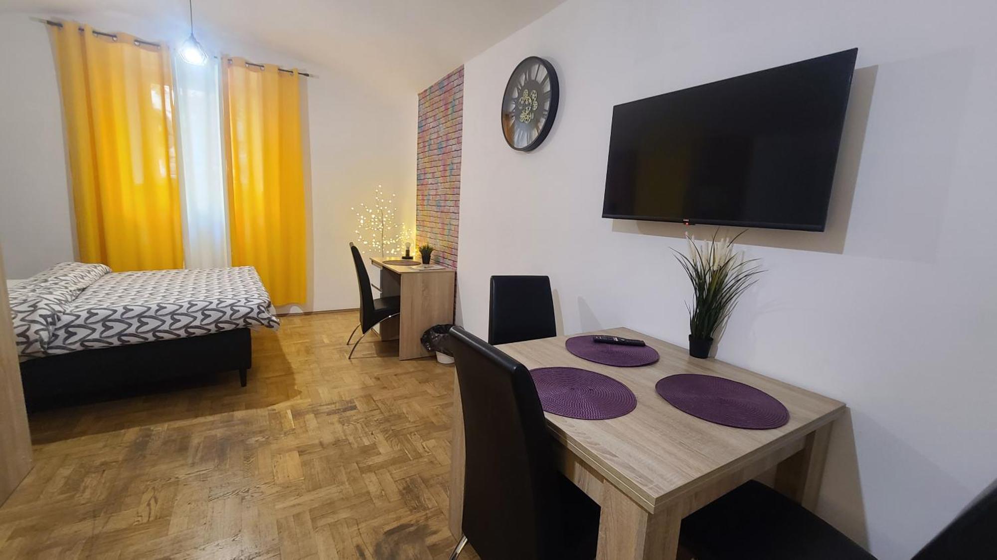 Lorf Hostel&Apartments Krakow Bagian luar foto