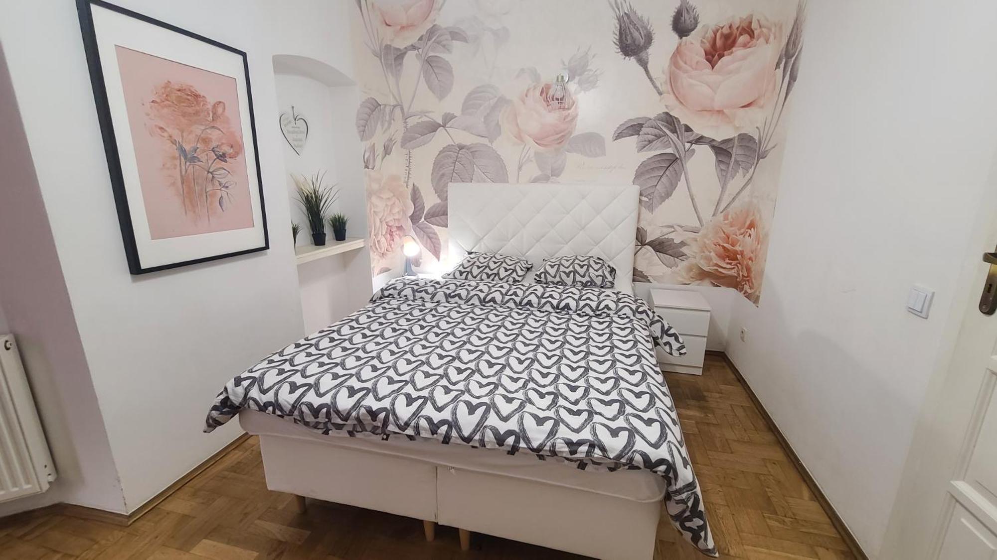 Lorf Hostel&Apartments Krakow Bagian luar foto