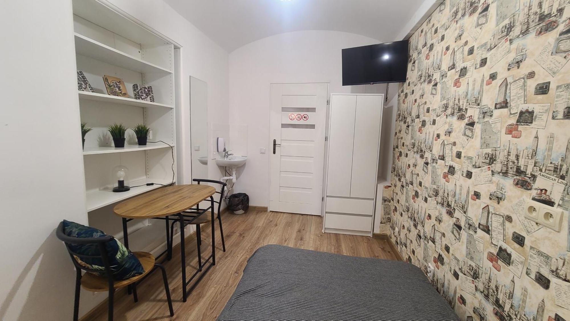 Lorf Hostel&Apartments Krakow Bagian luar foto